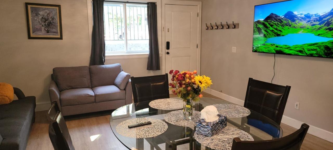 Oscar Inn & 2Bd Family Suite Or Private Room Abbotsford Esterno foto