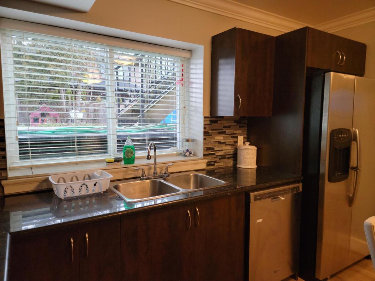 Oscar Inn & 2Bd Family Suite Or Private Room Abbotsford Esterno foto