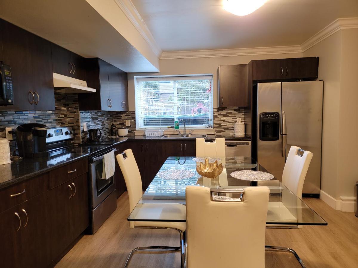 Oscar Inn & 2Bd Family Suite Or Private Room Abbotsford Esterno foto
